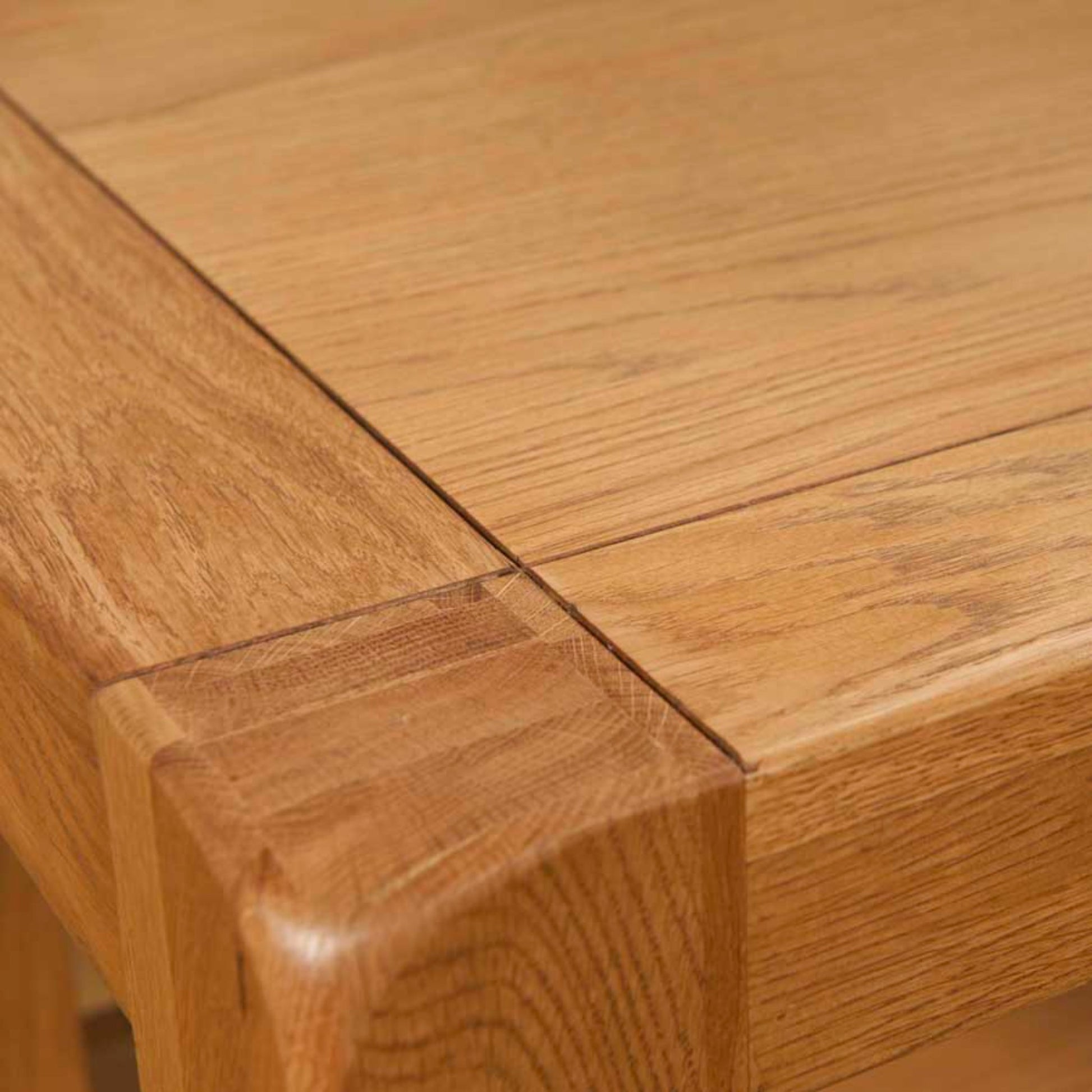 Dess collection - close up of finished oak